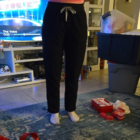 Figs High Waisted Black Women's Scrub Pants - Picture 3 of 3